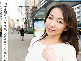 エロすぎる巨乳義母が父さんに内緒で僕を誘惑して来てもうアカン。 サンプル動画サムネイル